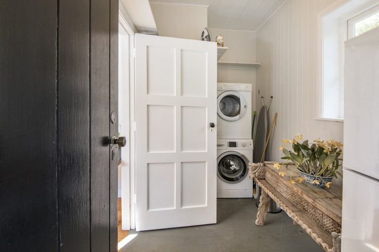 Photo of property in 9a Kerr Street, Devonport, Auckland, 0624