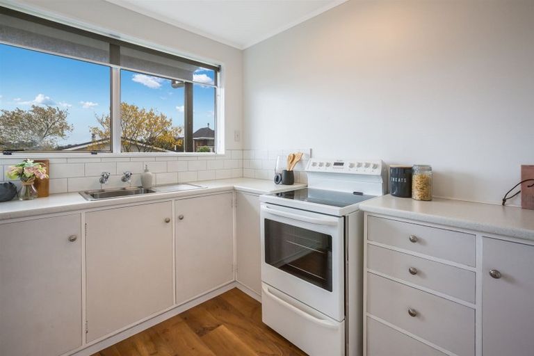 Photo of property in 3/52 Penryn Drive, Camborne, Porirua, 5026