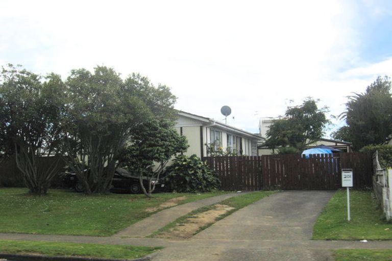 Photo of property in 201 Wordsworth Road, Manurewa, Auckland, 2102