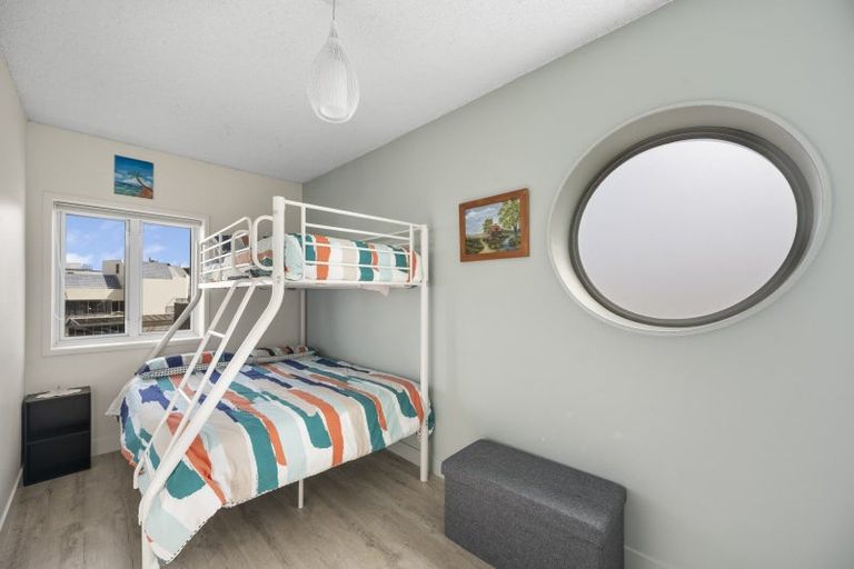 Photo of property in 233 Marine Parade, Napier South, Napier, 4110