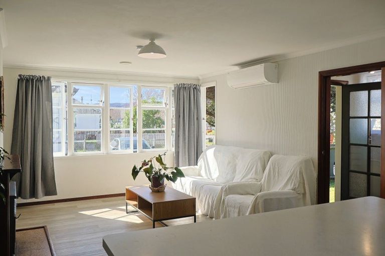 Photo of property in 24 Collins Street, Te Hapara, Gisborne, 4010