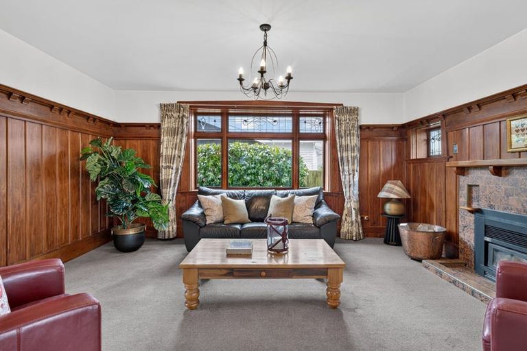Photo of property in 77 Tomes Road, St Albans, Christchurch, 8052