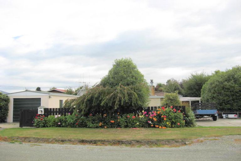 Photo of property in 45 Grove Avenue, Weston, Oamaru, 9401