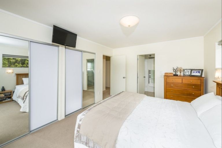 Photo of property in 39 Amante Crescent, Mairangi Bay, Auckland, 0630