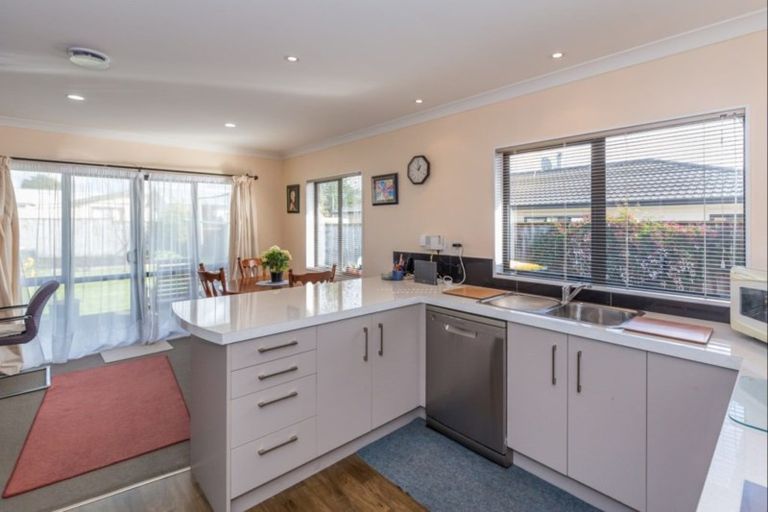 Photo of property in 4 Belle Maison Court, Levin, 5510