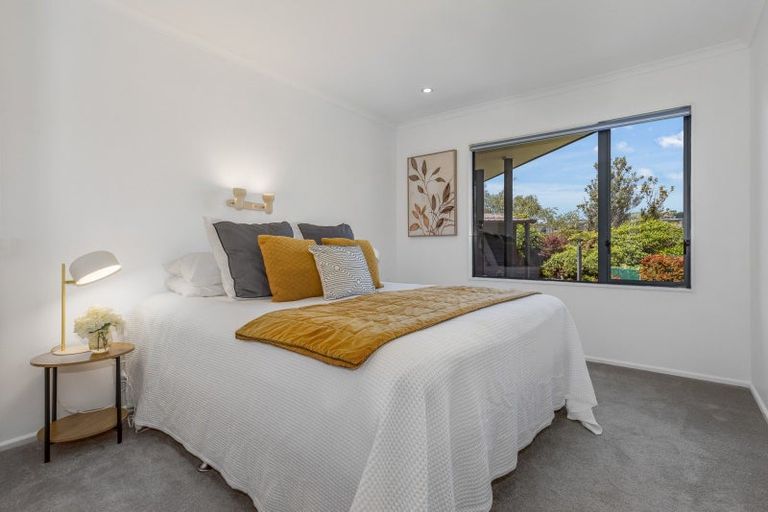 Photo of property in 6 Mariners Way, Whitby, Porirua, 5024