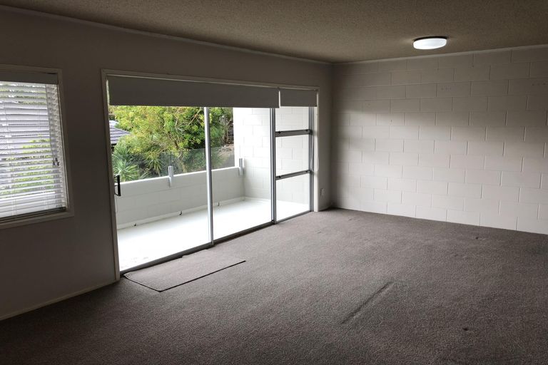 Photo of property in 3/34 Uxbridge Road, Mellons Bay, Auckland, 2014