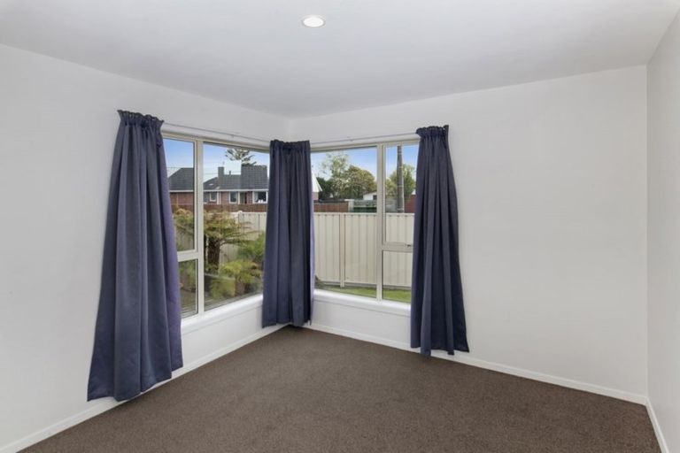 Photo of property in 6 Quebec Place, Wainoni, Christchurch, 8061