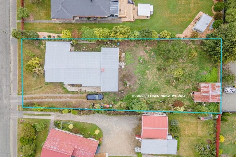 Photo of property in 18 Studholme Street, Waimate, 7924