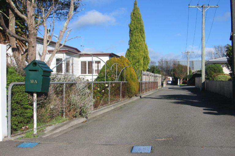 Photo of property in 18a Wood Street, Takaro, Palmerston North, 4410