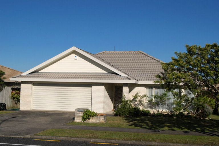 Photo of property in 56 Kilimanjaro Drive, Northpark, Auckland, 2013