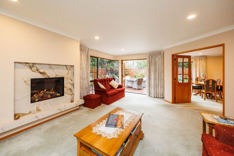 Photo of property in 12a Montgomery Terrace, Hokowhitu, Palmerston North, 4410