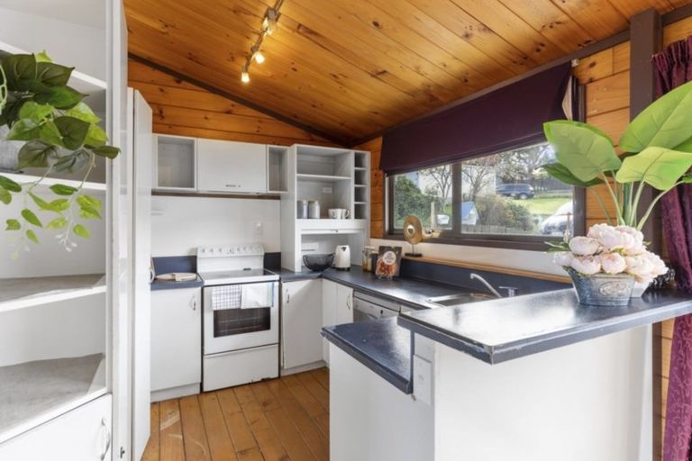 Photo of property in 94 Lord Street, Stokes Valley, Lower Hutt, 5019