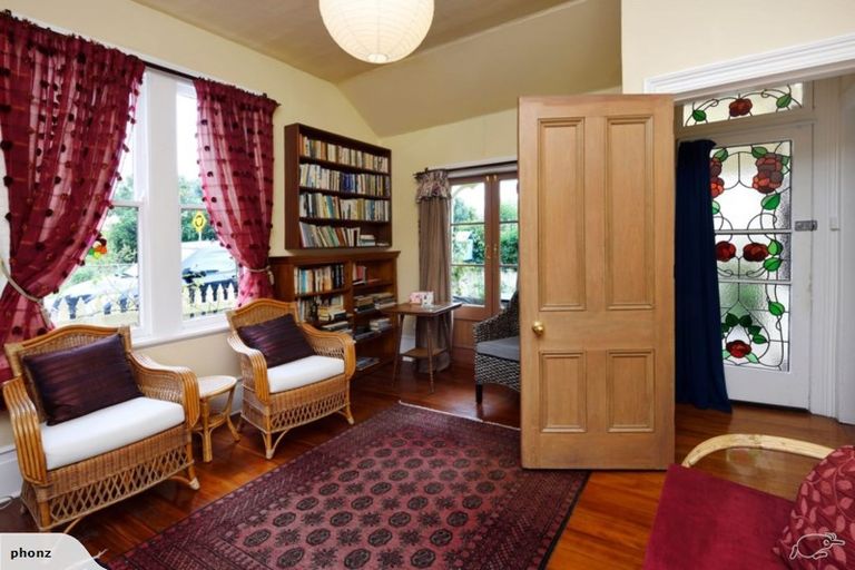 Photo of property in 143 Tasman Street, Nelson, 7010