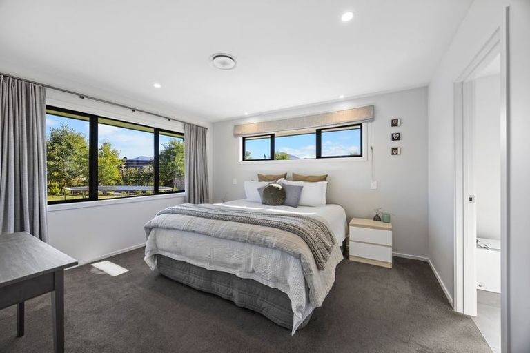 Photo of property in 6 Rua Street, Albert Town, Wanaka, 9305