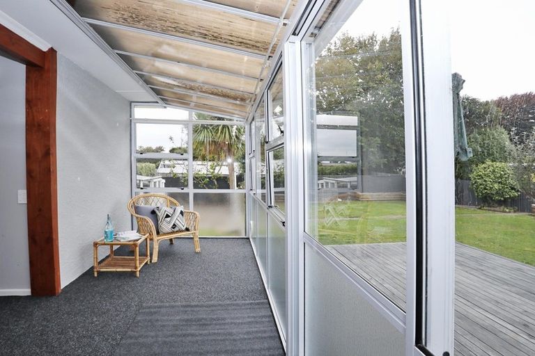 Photo of property in 52 Highfield Terrace, Newfield, Invercargill, 9812