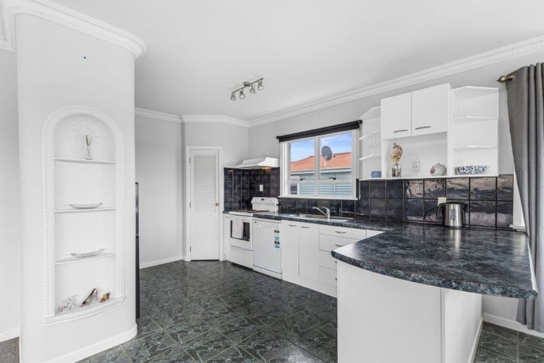 Photo of property in 155 Studholme Street, Morrinsville, 3300