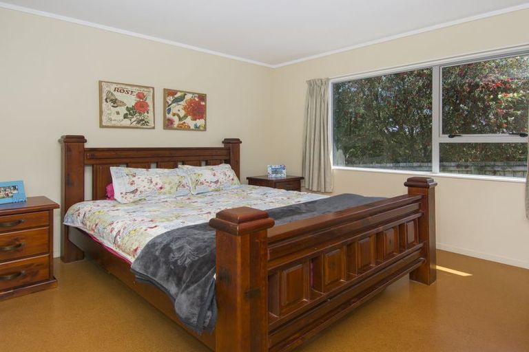 Photo of property in 27a Simpson Road, Papamoa Beach, Papamoa, 3118