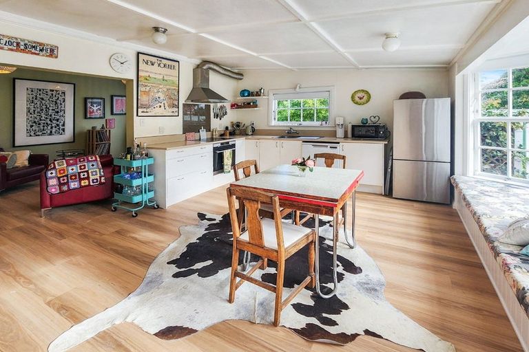 Photo of property in 26 Main Street, Hospital Hill, Napier, 4110