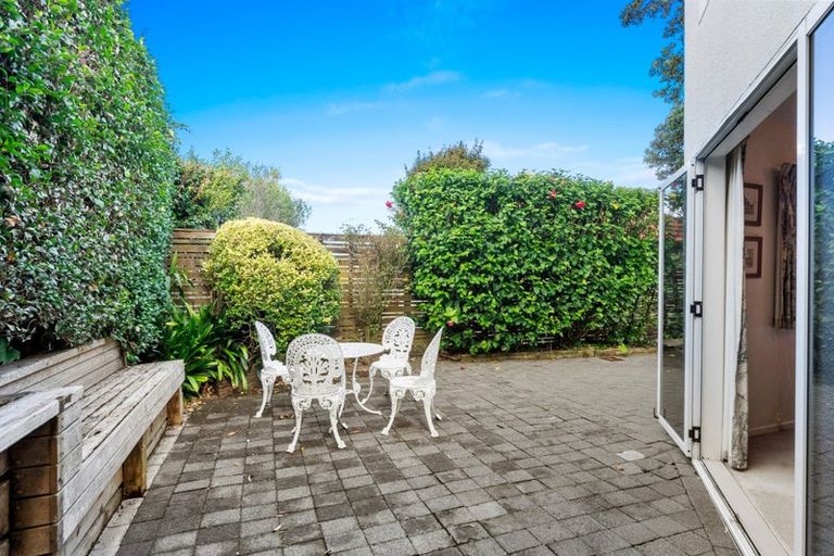 Photo of property in 2/51 Prospect Terrace, Milford, Auckland, 0620