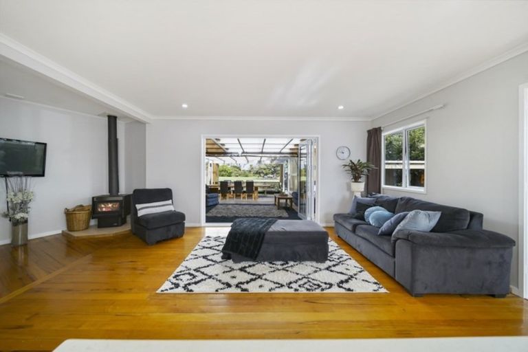 Photo of property in 12 Raewyn Place, Pakuranga, Auckland, 2010