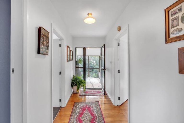 Photo of property in 16 Dunedin Street, Redwood, Christchurch, 8051