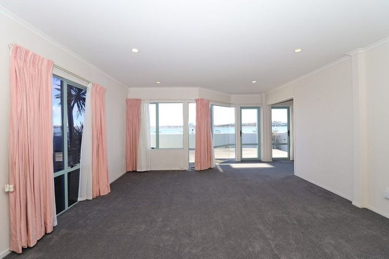 Photo of property in 1/26 The Parade, Bucklands Beach, Auckland, 2012