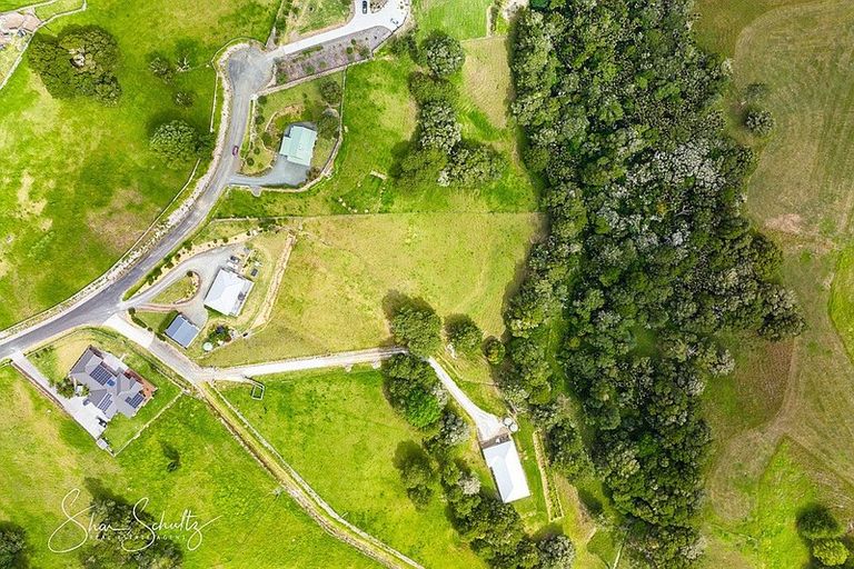 Photo of property in 20 Matai Drive, Maungaturoto, 0520