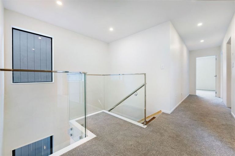 Photo of property in 25 Coast Garden Drive, Hobsonville, Auckland, 0616