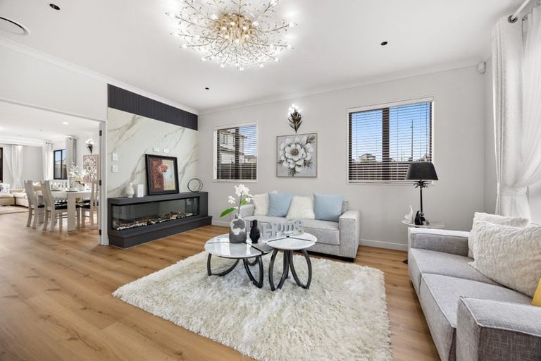 Photo of property in 35 Park Green Avenue, Rosehill, Papakura, 2113