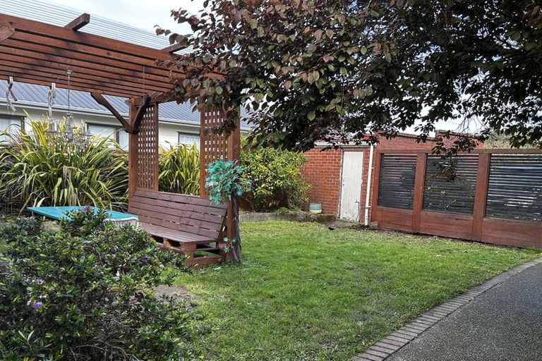Photo of property in 16 Connolly Street, Boulcott, Lower Hutt, 5010
