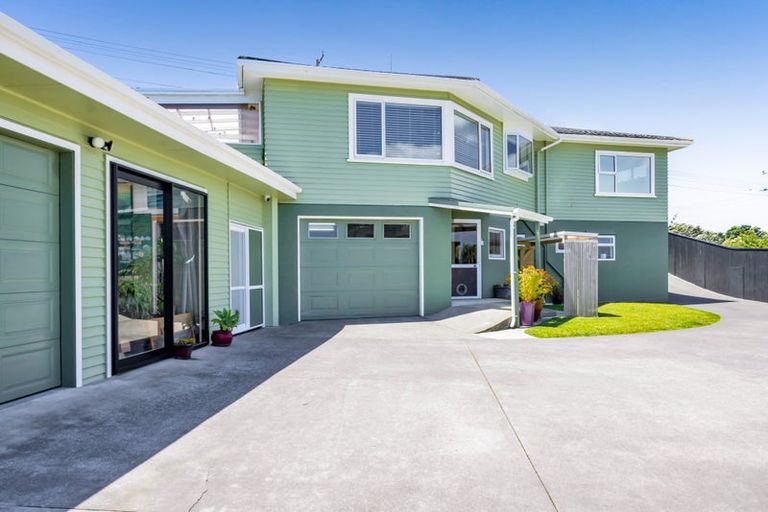 Photo of property in 5 Scott Street, Moturoa, New Plymouth, 4310