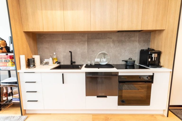 Photo of property in 2/62 Cambridge Terrace, Papatoetoe, Auckland, 2025