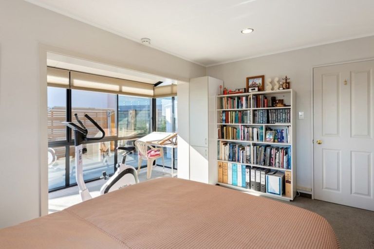 Photo of property in 21 Woodlau Rise, Huntsbury, Christchurch, 8022