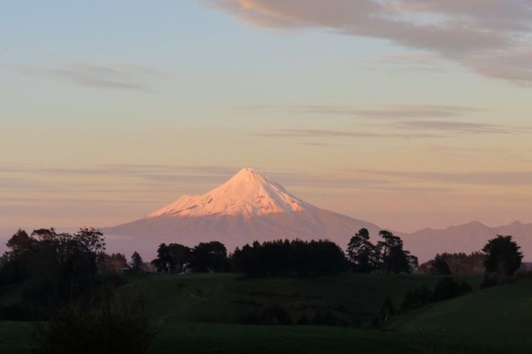 Photo of property in 617a Kaipikari Road, Urenui, 4375