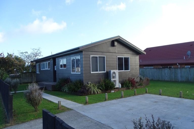 Photo of property in 3 Fuller Close, Levin, 5510