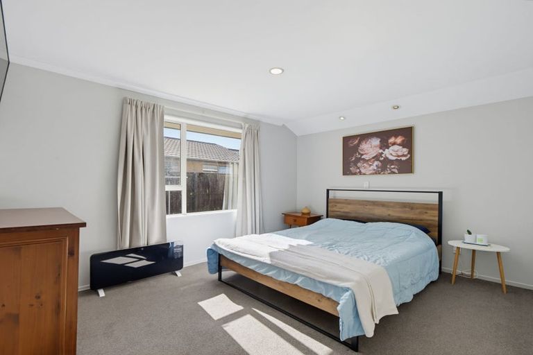 Photo of property in 5a Woodgrove Avenue, North New Brighton, Christchurch, 8083