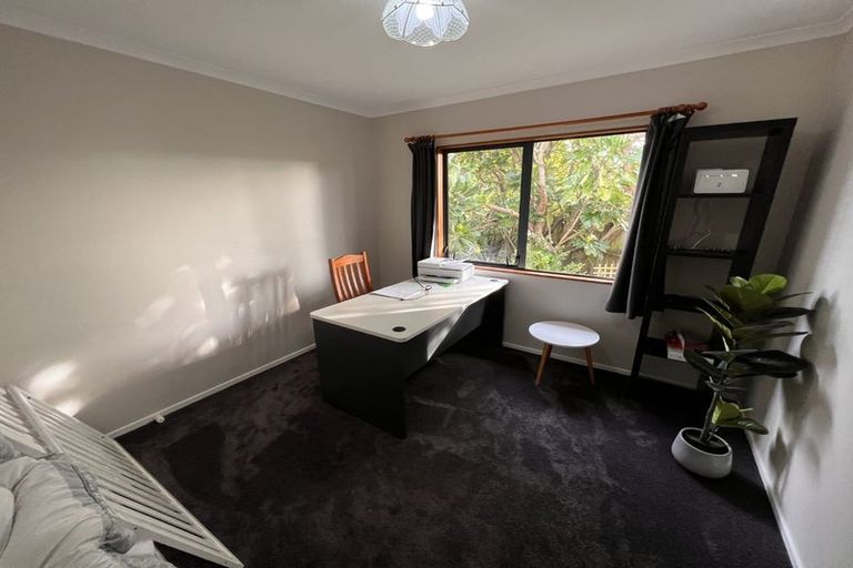 Photo of property in 31 Greenview Lane, Red Beach, 0932