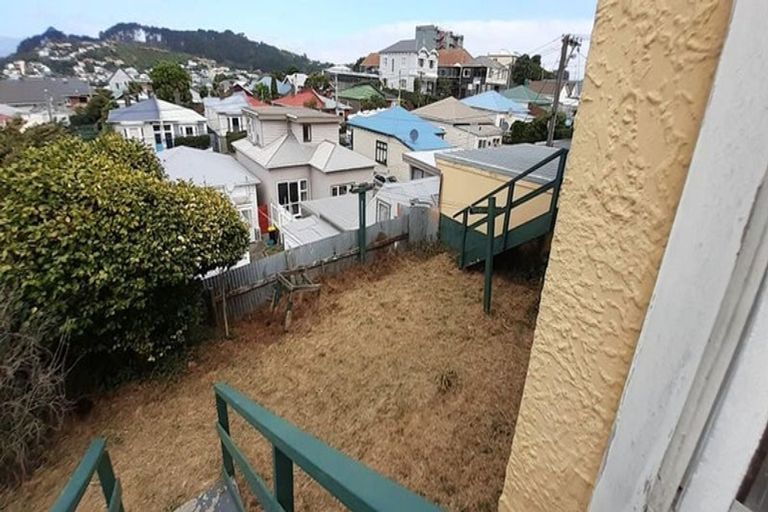 Photo of property in 2 Mudges Terrace, Newtown, Wellington, 6021