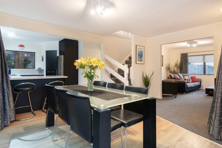 Photo of property in 128 Dickson Road, Papamoa Beach, Papamoa, 3118