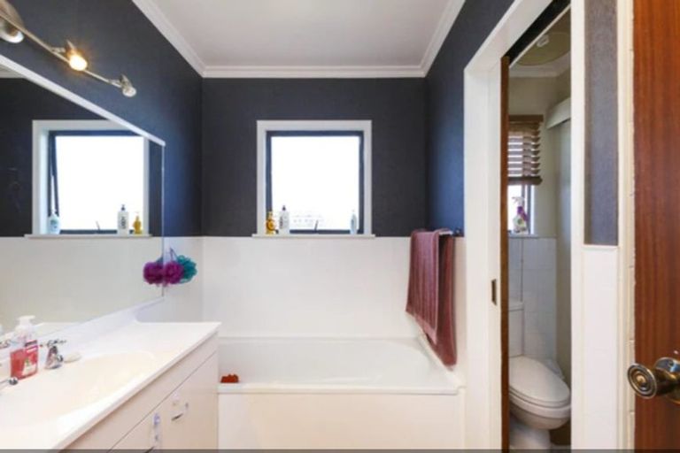 Photo of property in 11 Sandstrom Grove, Feilding, 4702