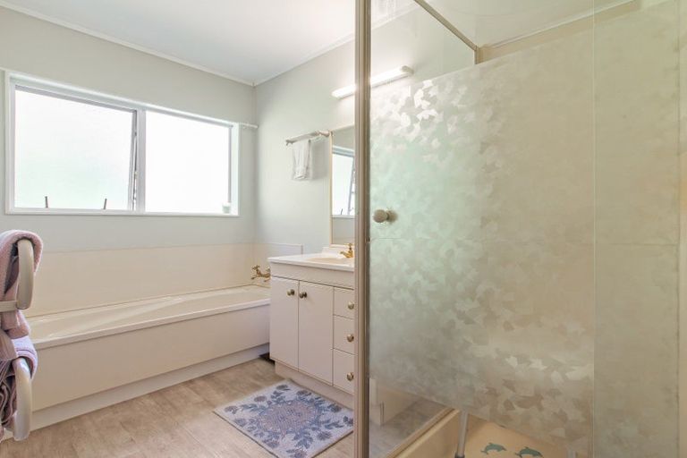 Photo of property in 18a South Street, Papakura, 2110