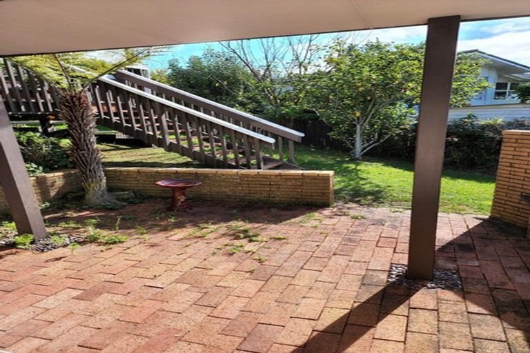 Photo of property in 6 Hume Drive, Hillcrest, Auckland, 0627