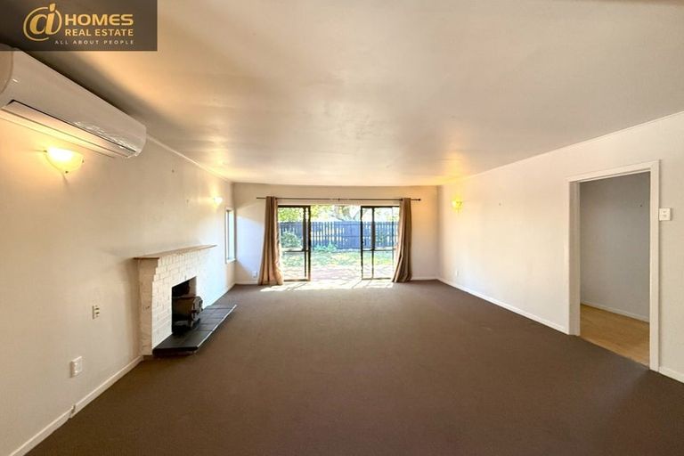 Photo of property in 20 Savoy Road, Glen Eden, Auckland, 0602