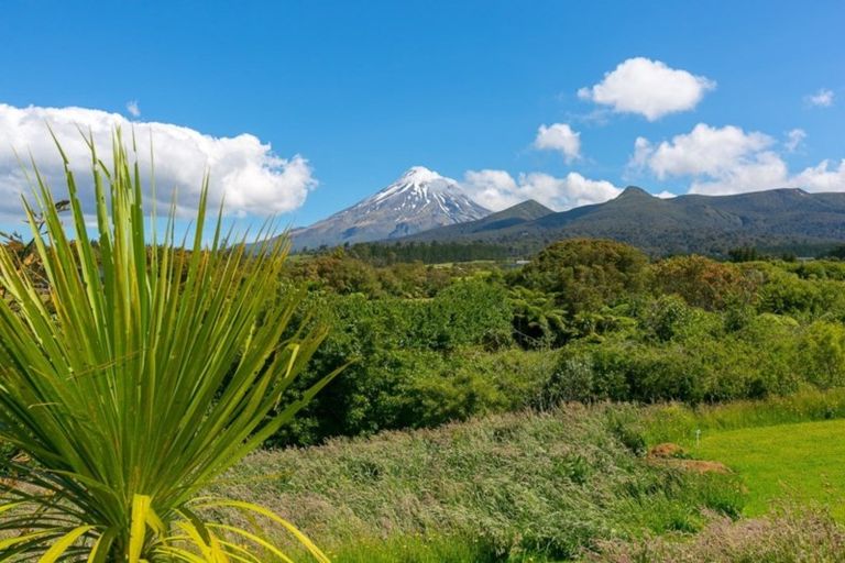 Photo of property in 389 Korito Road, Korito, New Plymouth, 4371