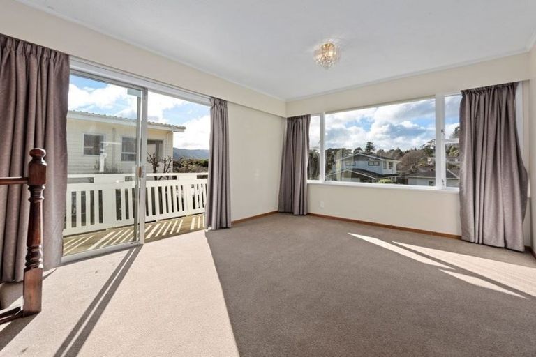 Photo of property in 12 Deller Grove, Silverstream, Upper Hutt, 5019