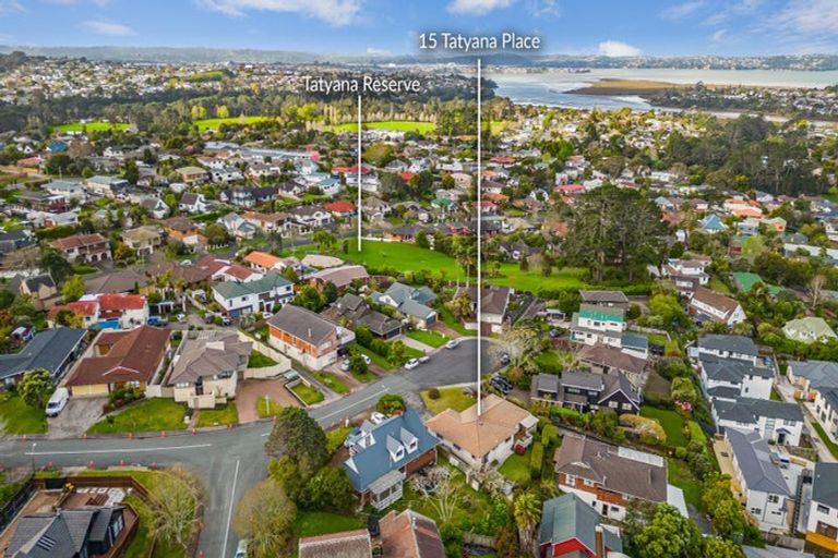 Photo of property in 15 Tatyana Place, Massey, Auckland, 0614