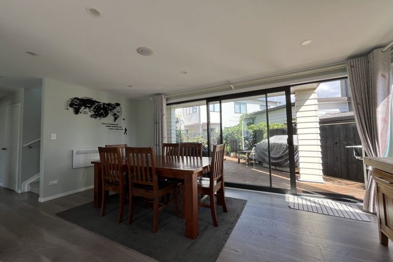 Photo of property in 40 Greenfinch Road, Hobsonville, Auckland, 0616