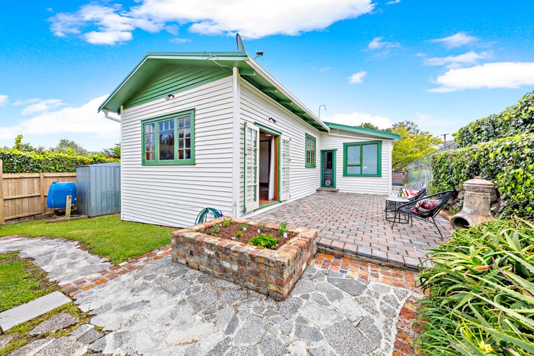 Photo of property in 17 Gollan Road, Mount Wellington, Auckland, 1072