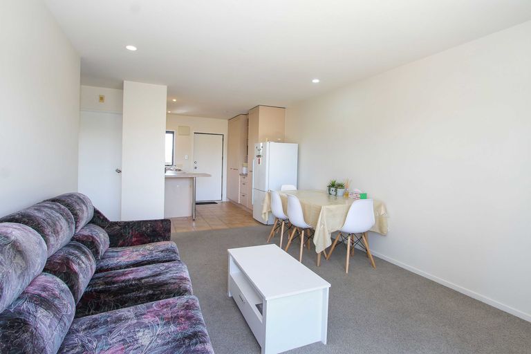 Photo of property in Norfolk Pines, 2/437b Albany Highway, Albany, Auckland, 0632